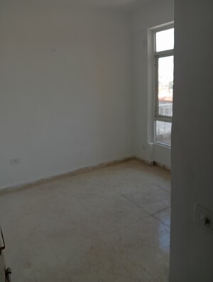 Room in 2 BHK Apartment at Vashisht Heights, Sector 87 – for Rent