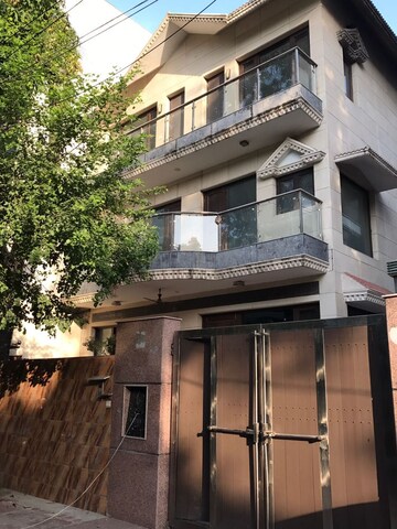 3 BHK Builder Floor – Exterior View View at Sukhdev Vihar - for Rent