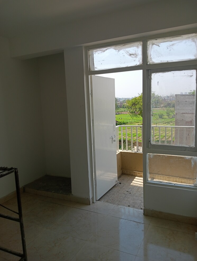 Room, vashisht-heights 3 Bedroom 800 Sq.Ft. Apartment In Sector 87 Faridabad 9388462