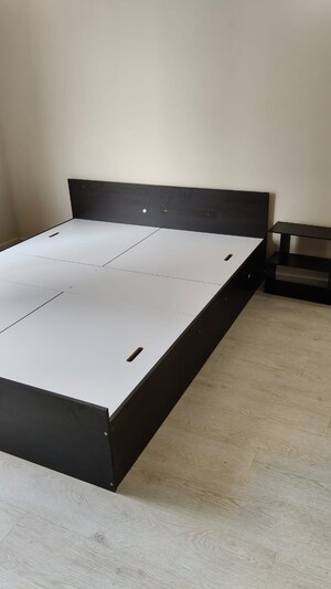 Furnished Amenities in 2 BHK Apartment at M3M Heights, Sector 65 – for Rent