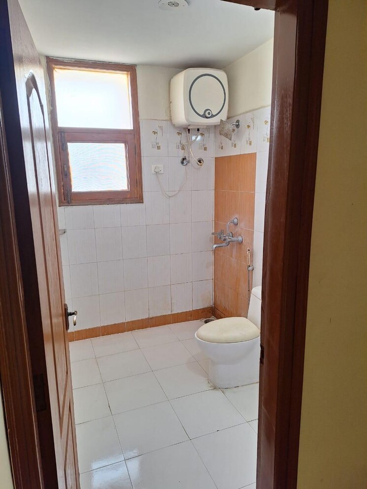 Bathroom, nk-savitry-enclave 2 Bedroom 1350 Sq.Ft. Apartment In Vip Road Zirakpur 9388492