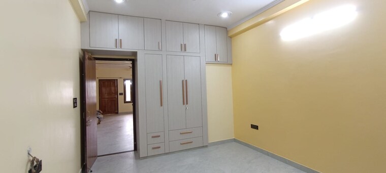 Room, gomti nagar 2 Bedroom 1500 Sq.Ft. Villa In Gomti Nagar Lucknow 9388519