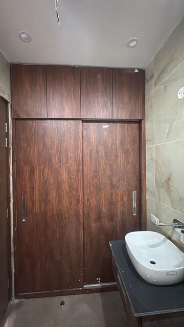 Furnished Amenities in 2 BHK Villa at Green Valley Residencia, Ghazipur – for Rent