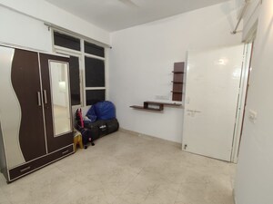 Parking in 3 BHK Apartment at Vashisht Heights, Sector 87 – for Rent