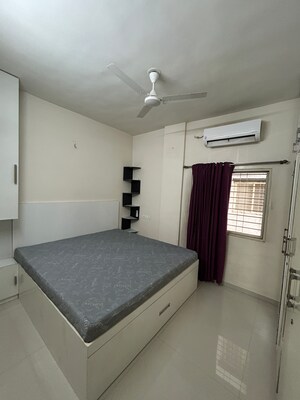 2 BHK Apartment For Rent in Savedi