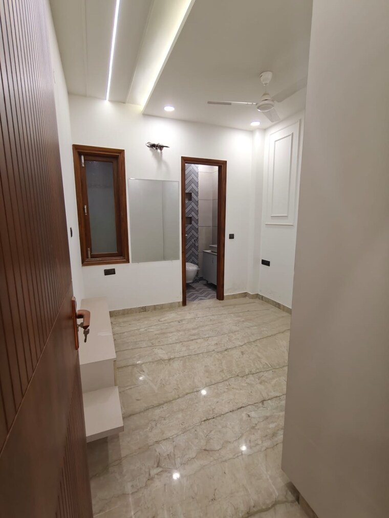 undefined, subhash nagar 2 Bedroom 900 Sq.Ft. Builder Floor In Subhash Nagar Delhi 9388559