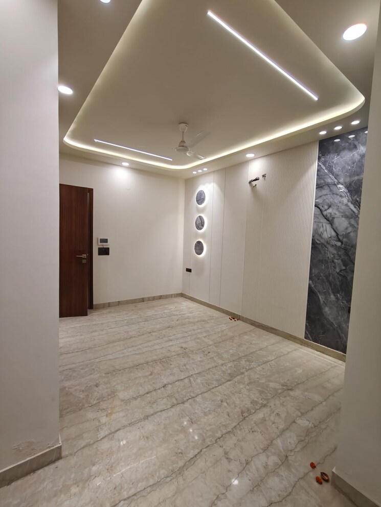 Room, subhash nagar 2 Bedroom 900 Sq.Ft. Builder Floor In Subhash Nagar Delhi 9388559