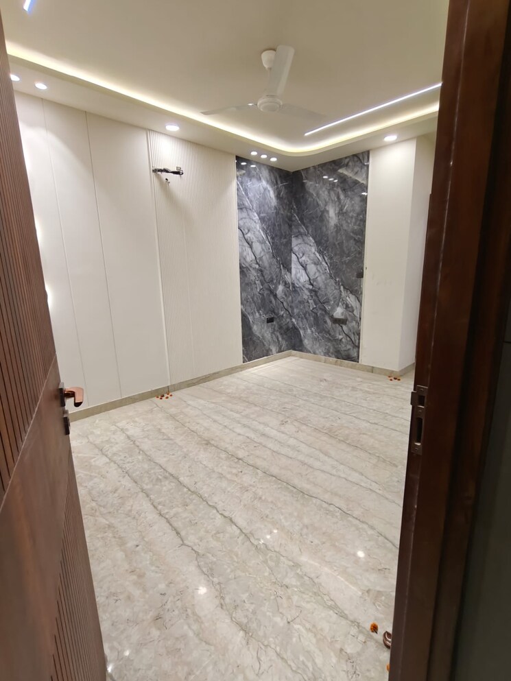 Room, subhash nagar 2 Bedroom 900 Sq.Ft. Builder Floor In Subhash Nagar Delhi 9388559