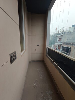 Building Lobby in 2 BHK Builder Floor at Subhash Nagar – for Rent