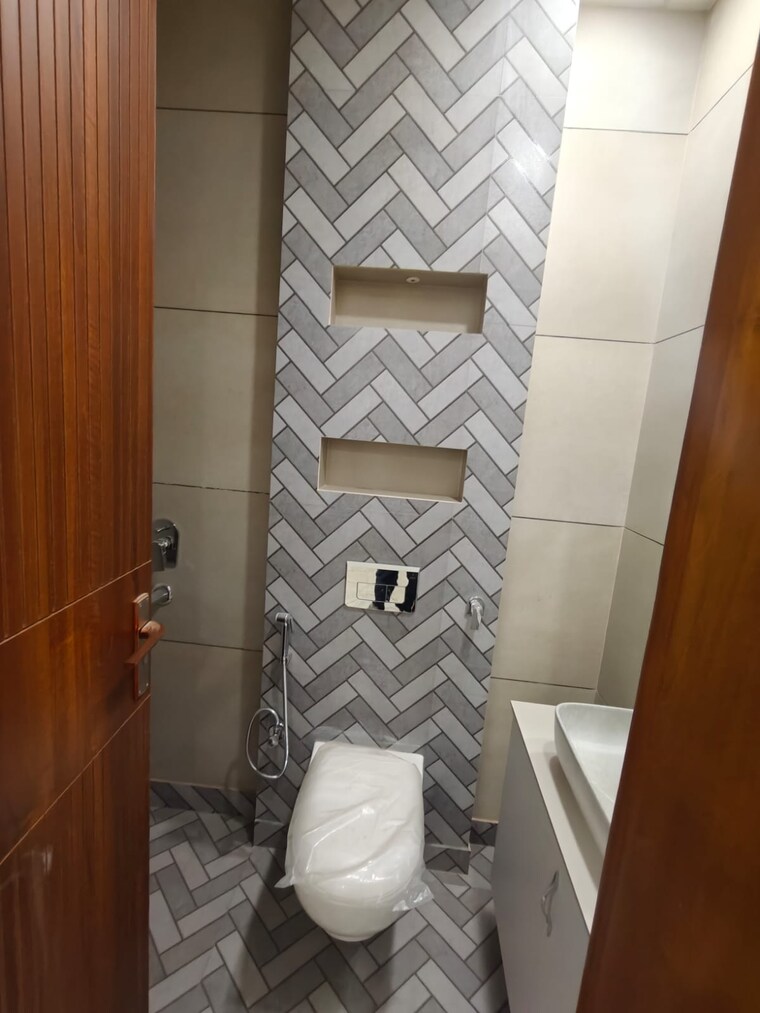 Bathroom, subhash nagar 2 Bedroom 900 Sq.Ft. Builder Floor In Subhash Nagar Delhi 9388559