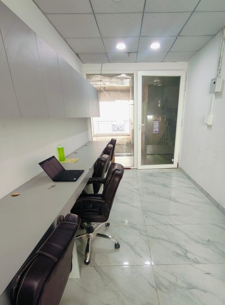 Team Area, gaur-city-center Commercial Office Space 388 Sq.Ft. In Sector 4 Greater Noida Greater Noida 9388628
