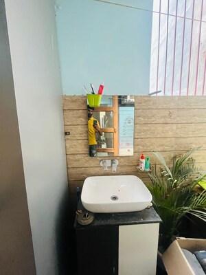 Furnished Amenities in Studio Builder Floor at Sector 40 – for Rent