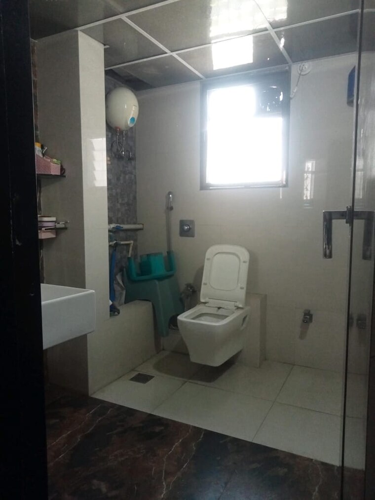 Bathroom, swagat-chs-kharghar 3 Bedroom 1400 Sq.Ft. Apartment In Kharghar Sector 18 Navi Mumbai 9388764