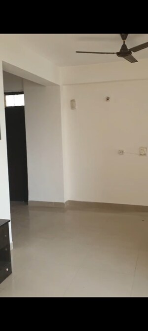 Room in 3 BHK Apartment at AFOWO Raksha Addela, Sector 16c Greater Noida – for Sale