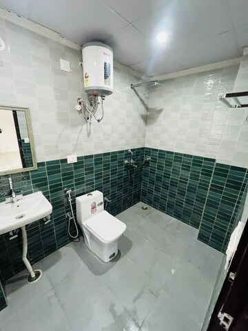 Bathroom in 2 BHK Builder Floor at Sector 46 – for Rent