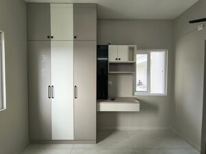 Room in 3 BHK Apartment at Prestige Beverly Hills, Kokapet – for Rent