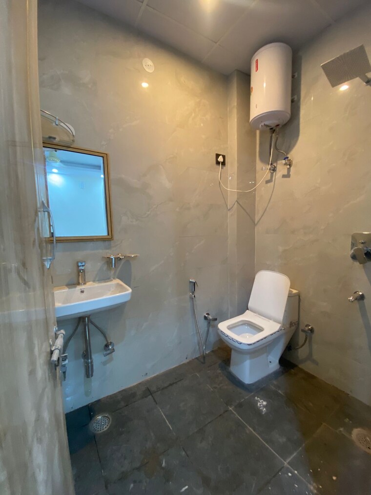Bathroom, sector 45 Studio 646 Sq.Ft. Builder Floor In Sector 45 Gurgaon 9389133