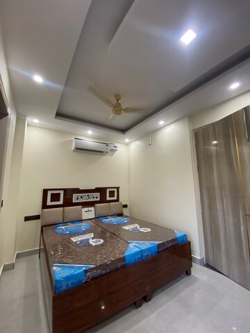 Bedroom in Studio Builder Floor at Sector 45 – for Rent