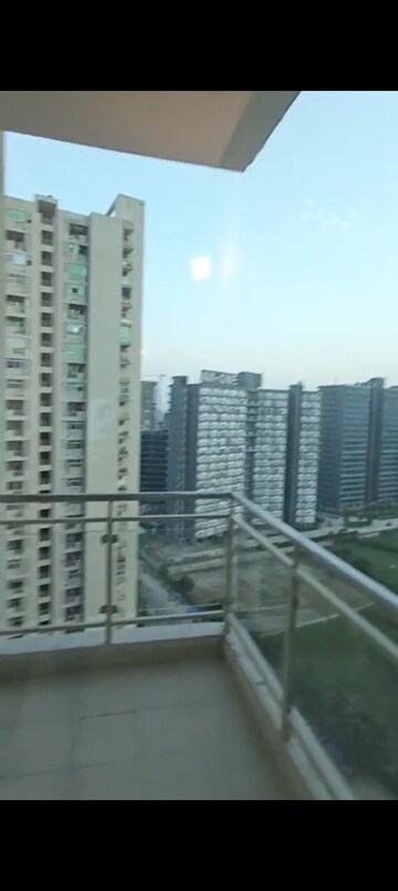 Staircase in 3 BHK Apartment at Gaur Saundaryam, Tech Zone 4 Greater Noida – for Rent