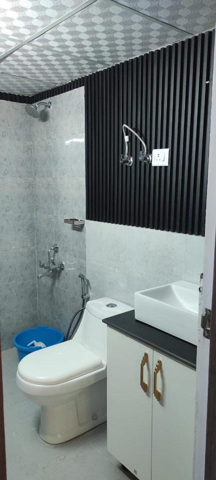 Bathroom, suncity-avenue-76 2 Bedroom 735 Sq.Ft. Apartment In Sector 76 Gurgaon 9388965