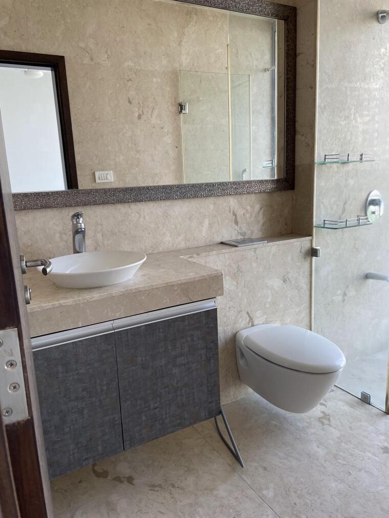 Bathroom, oberoi-exquisite-goregaon 3 Bedroom 1300 Sq.Ft. Apartment In Goregaon East Mumbai 9388903
