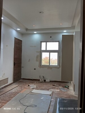 Master Bedroom in 3 BHK Builder Floor at Rohini Sector 25 – for Sale