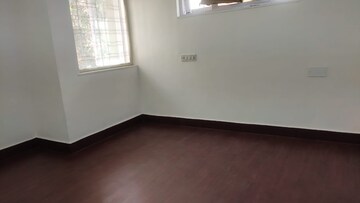 Room in 2 BHK Apartment at Primerose Apartment, Andheri West – for Rent