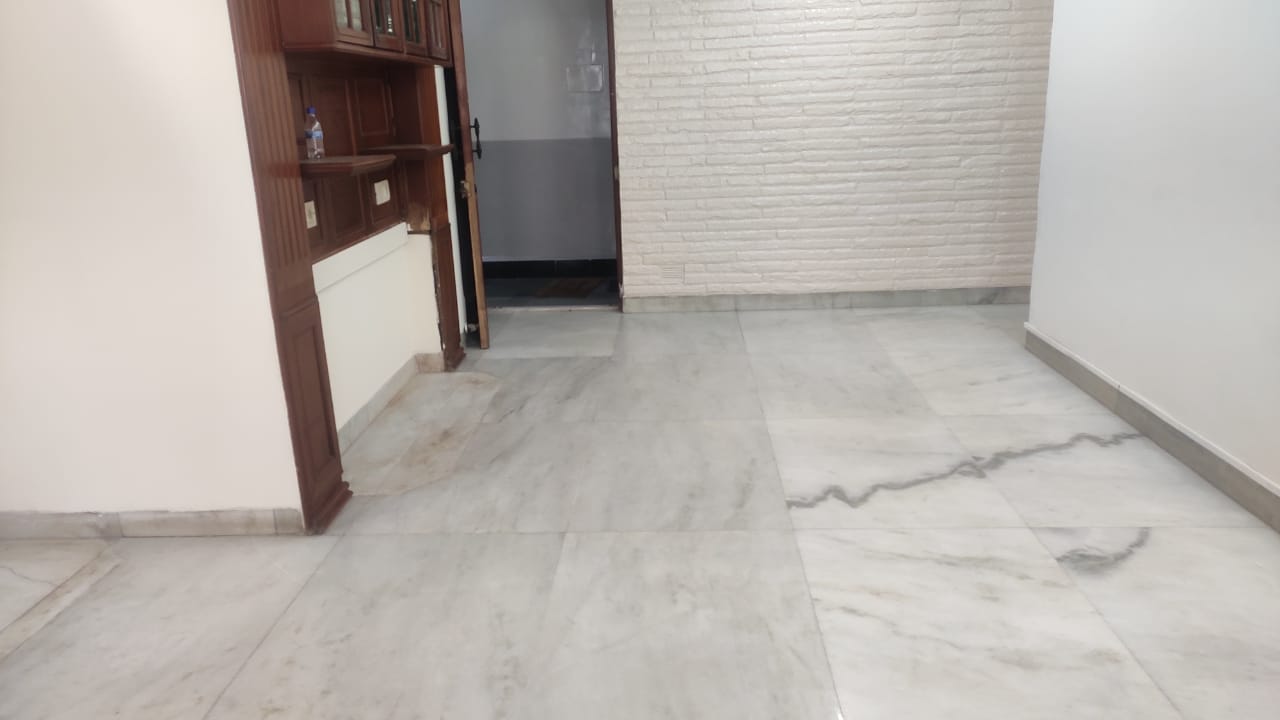 2 BHK + Extra Room Apartment For Rent in Primerose Apartment