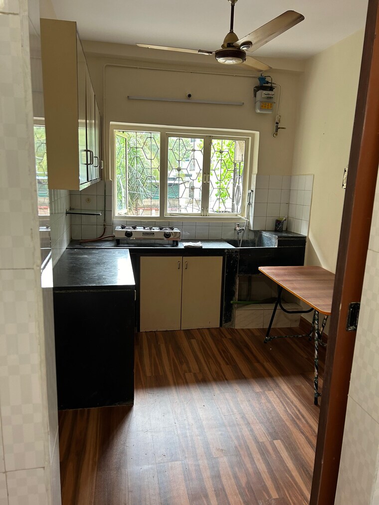 Kitchen, silver-sand-chs 2 Bedroom 850 Sq.Ft. Apartment In Andheri West Mumbai 9389062