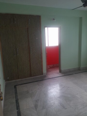 Room in 3 BHK Apartment at Lalpur – for Rent