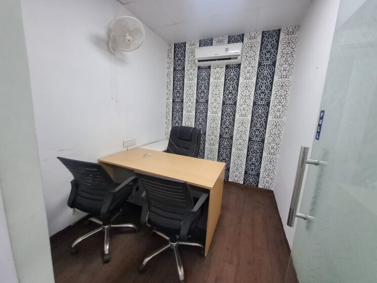 Team Area, sector 63 Commercial Office Space 850 Sq.Ft. In Sector 63 Noida 9389093