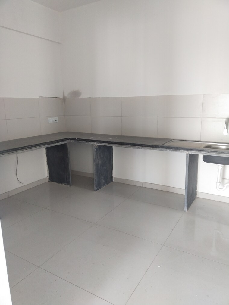 Bathroom, kalpataru-exquisite-sierra 2.5 Bedroom 980 Sq.Ft. Apartment In Wakad Pune 9389129