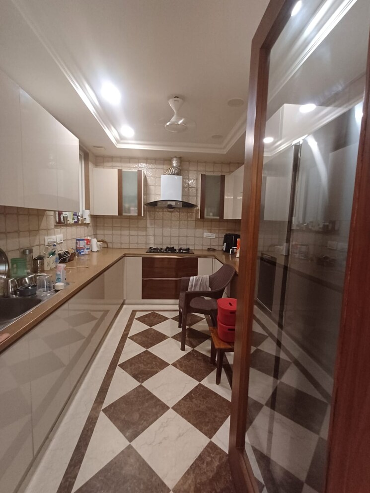 Balcony, safdarjung enclave 3 Bedroom 2400 Sq.Ft. Builder Floor In Safdarjung Enclave Delhi 9389139