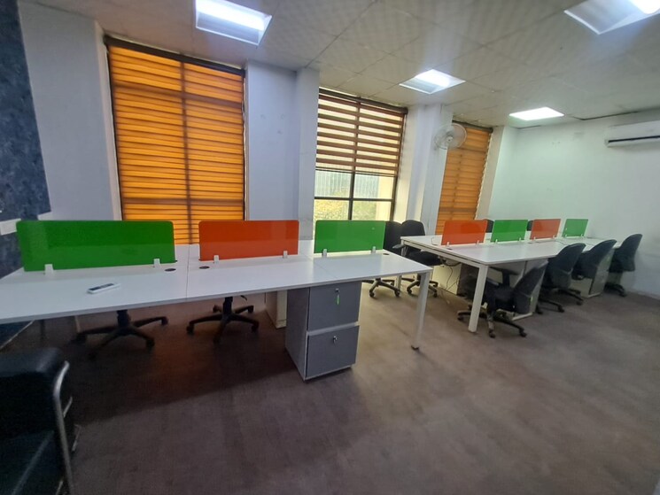 Team Area, sector 63 Commercial Office Space 850 Sq.Ft. In Sector 63 Noida 9389137