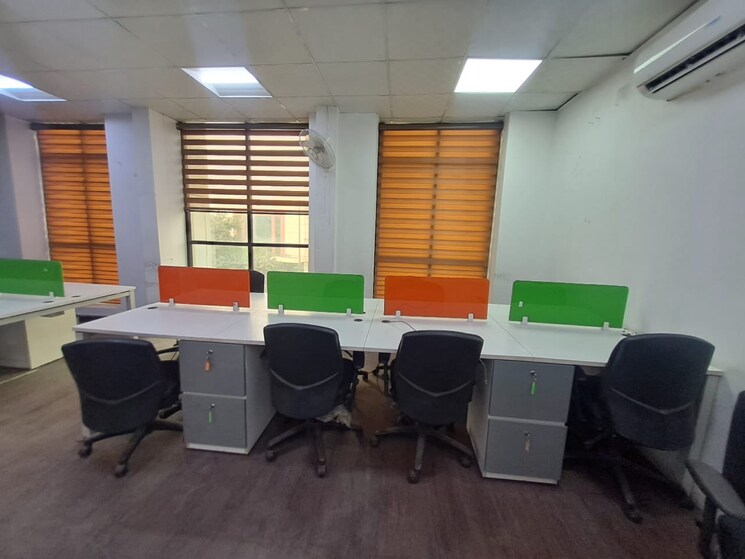 Team Area, sector 63 Commercial Office Space 850 Sq.Ft. In Sector 63 Noida 9389137