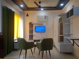 Studio Builder Floor For Rent in Sector 47
