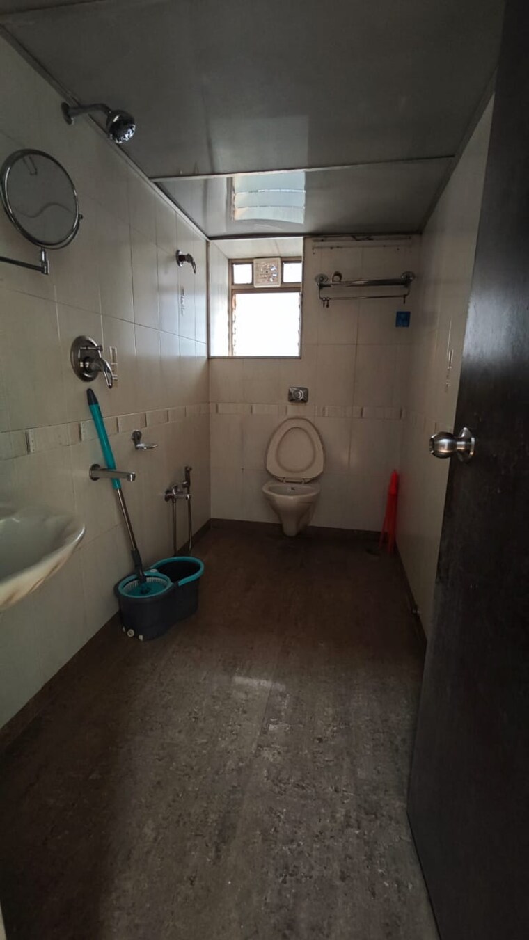 Bathroom, kashmira-nivas-apartment 2 Bedroom 1211 Sq.Ft. Apartment In Chembur Mumbai 9389159