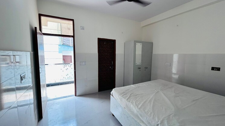 Bedroom, sector 40 2 Bedroom 1366 Sq.Ft. Builder Floor In Sector 40 Gurgaon 9389207