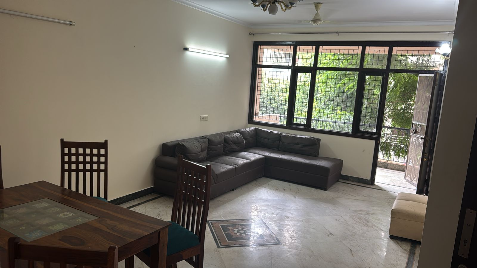 3 BHK Builder Floor For Sale in Uppal Southend