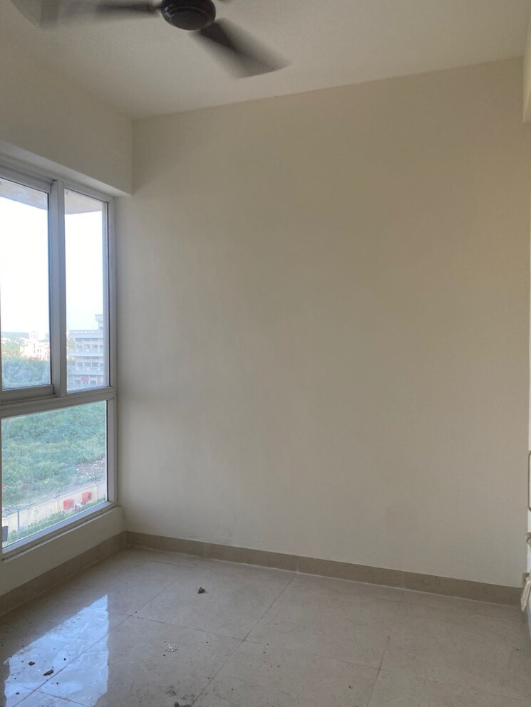 Room, signature-global-prime 2 Bedroom 834 Sq.Ft. Apartment In Sector 63a Gurgaon 9389221