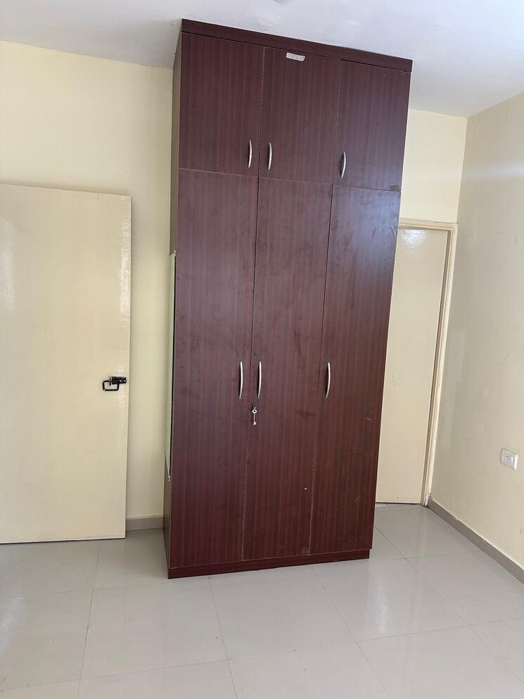 Room, signature-global-prime 2 Bedroom 834 Sq.Ft. Apartment In Sector 63a Gurgaon 9389221