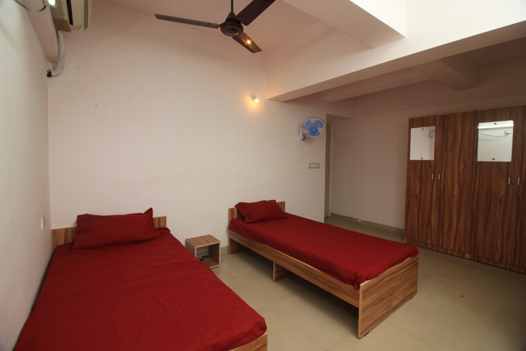 Bedroom, lower parel Pg For Boys In Lower Parel 9389172