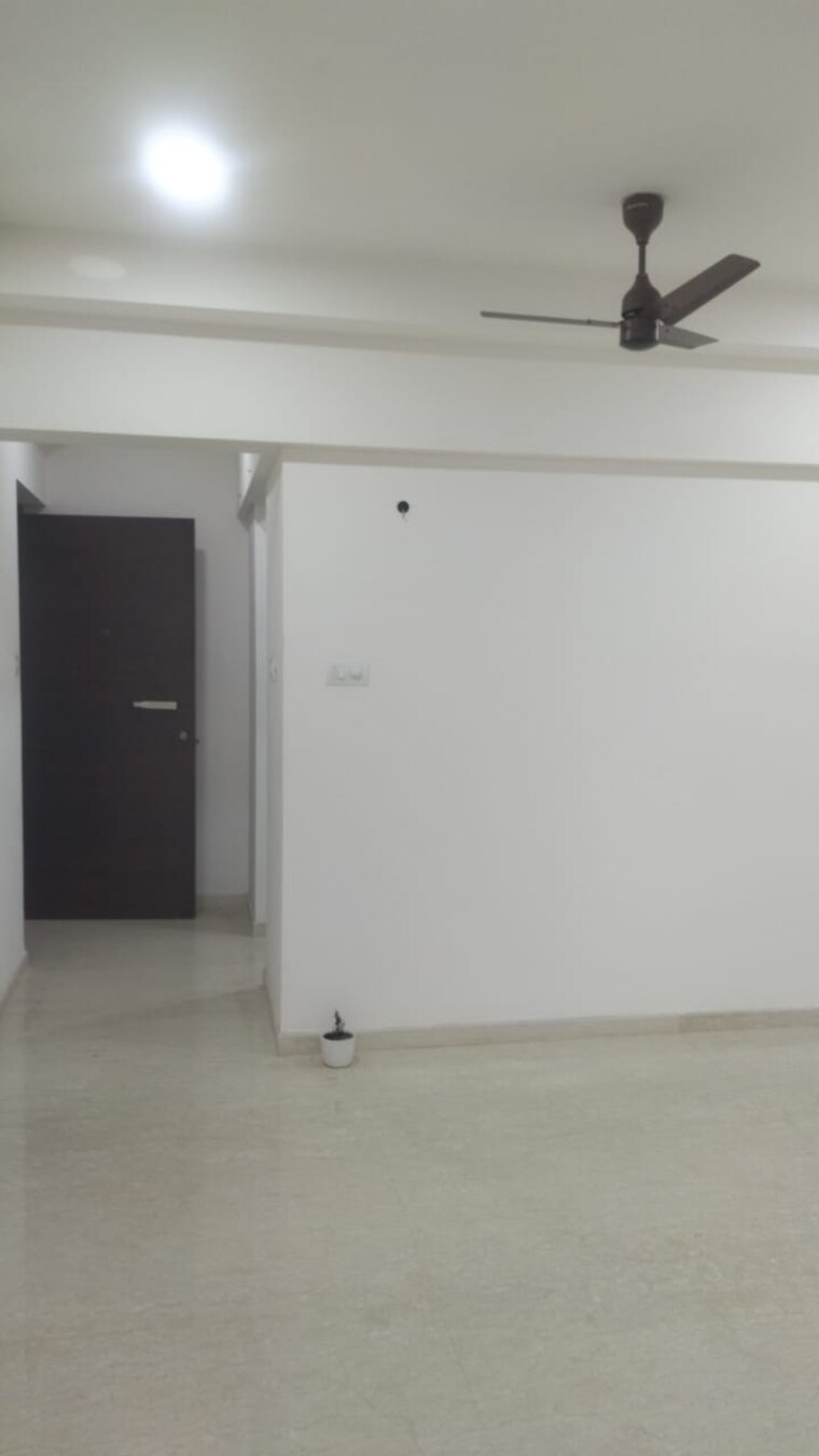 Room, shapoorji-pallonji-vicinia 3 Bedroom 1015 Sq.Ft. Apartment In Powai Mumbai 9389235