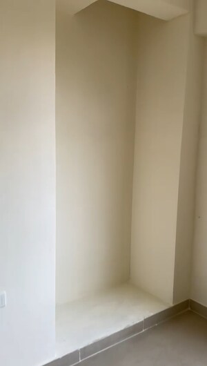 Room in 2 BHK Apartment at Shree Vardhman Mantra, Sector 67 – for Rent