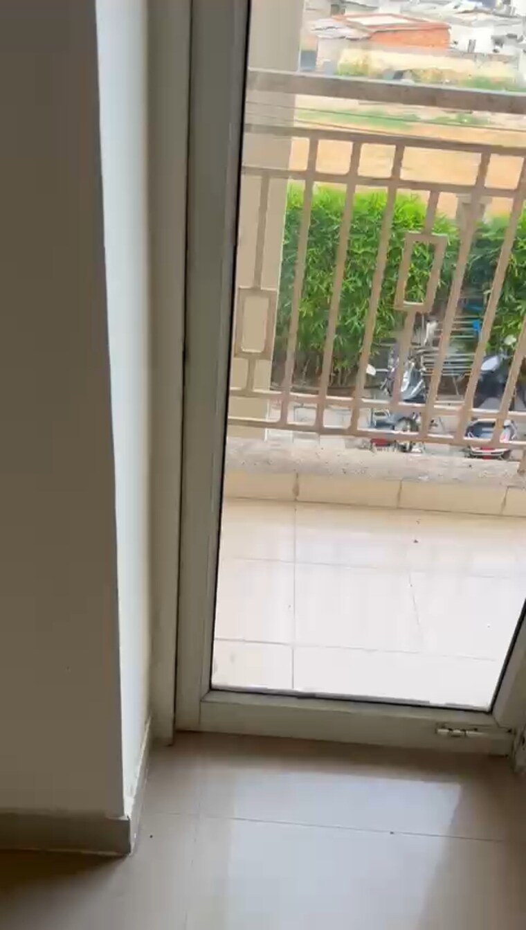 Balcony, shree-vardhman-mantra 2 Bedroom 800 Sq.Ft. Apartment In Sector 67 Gurgaon 9389265