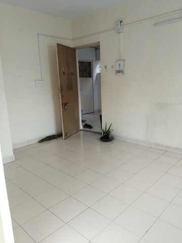 Room in 1 BHK Apartment at Tingre Nagar – for Rent