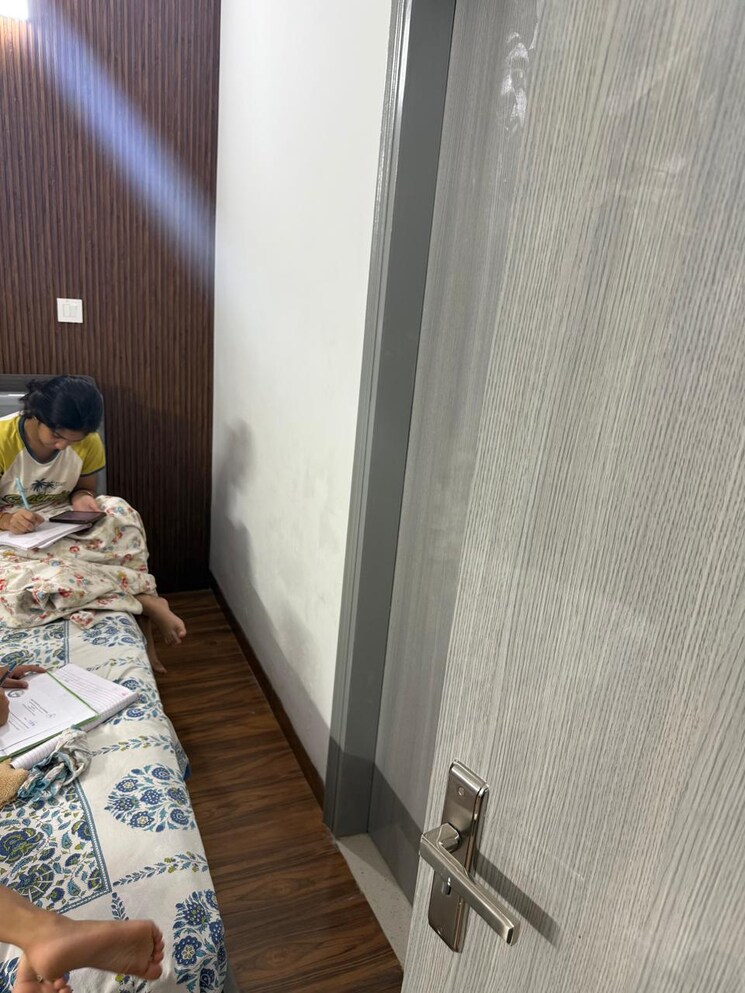 Bedroom, sushant-lok-3 3 Bedroom 272 Sq.Ft. Builder Floor In Sector 57 Gurgaon 9389275