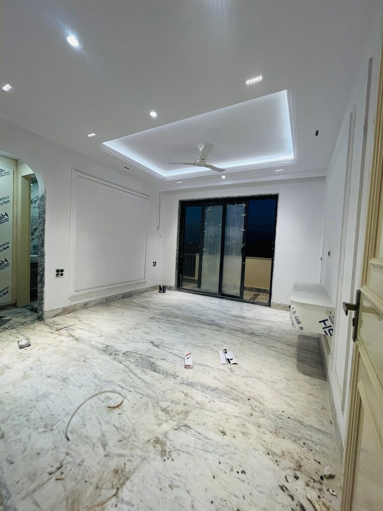 Room, sector 46 3 Bedroom 2501 Sq.Ft. Builder Floor In Sector 46 Gurgaon 9389285