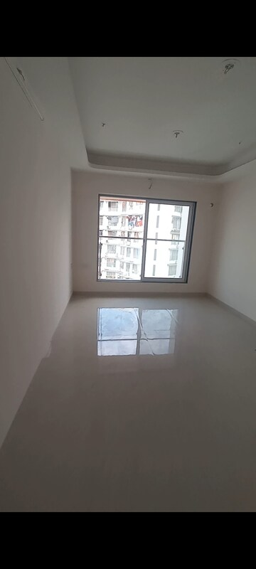 Room in 1 BHK Apartment at Shree Madhuban CHS, Goregaon East – for Rent