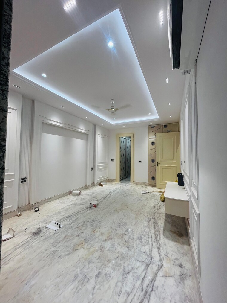 Room, sector 46 3 Bedroom 2501 Sq.Ft. Builder Floor In Sector 46 Gurgaon 9389285